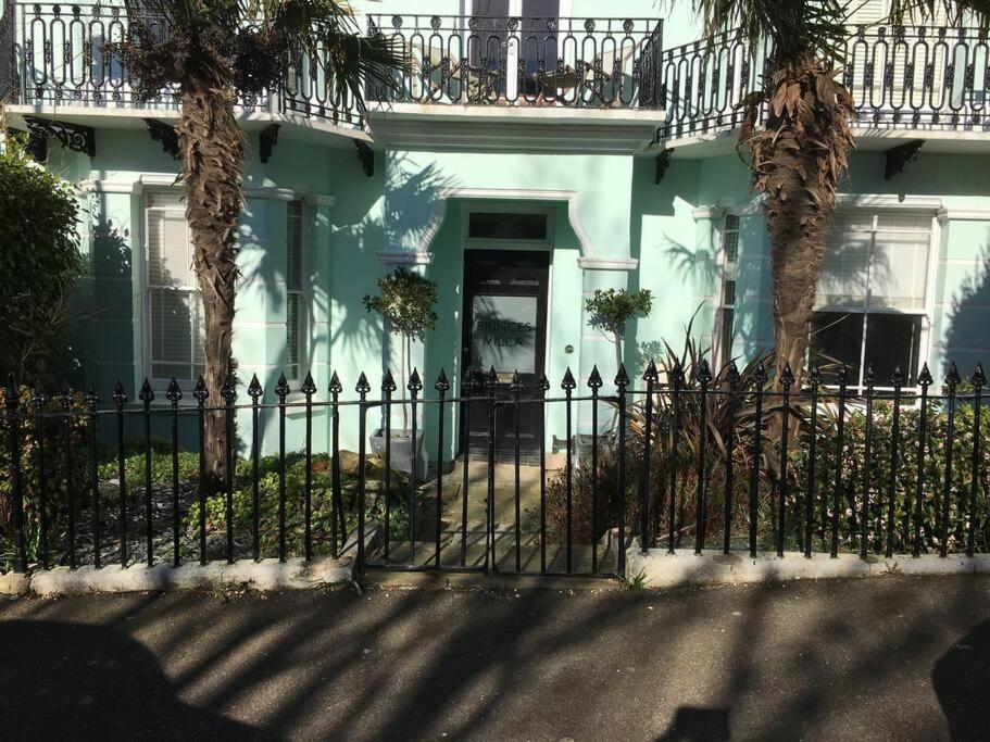 Princes Villa - Large Fully Self Contained Flat, 5 Minutes From The Sea Hastings Esterno foto