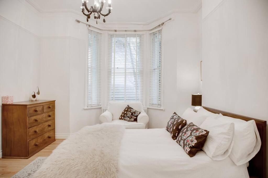 Princes Villa - Large Fully Self Contained Flat, 5 Minutes From The Sea Hastings Esterno foto
