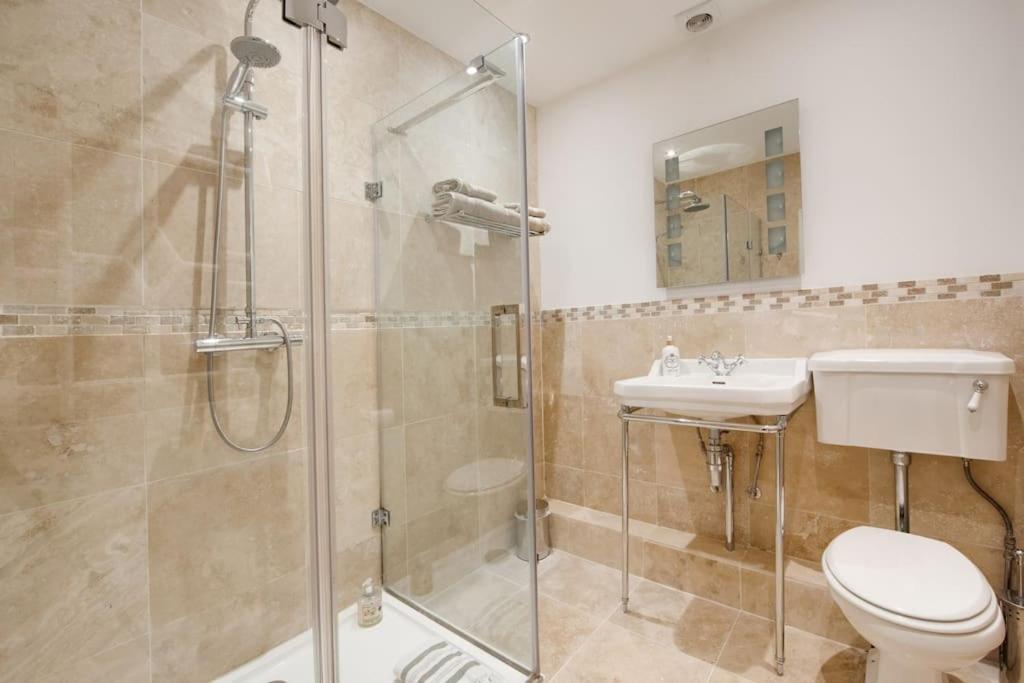 Princes Villa - Large Fully Self Contained Flat, 5 Minutes From The Sea Hastings Esterno foto