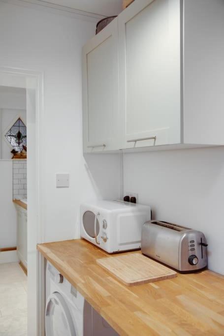 Princes Villa - Large Fully Self Contained Flat, 5 Minutes From The Sea Hastings Esterno foto