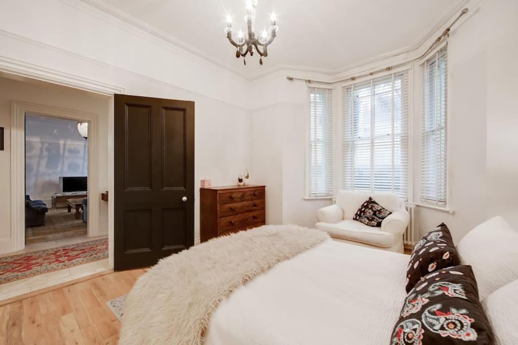 Princes Villa - Large Fully Self Contained Flat, 5 Minutes From The Sea Hastings Esterno foto